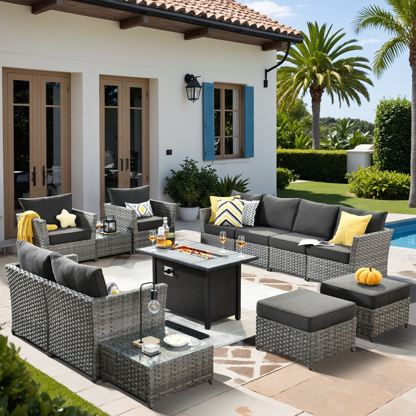 Ensemble de meubles de patio extérieur en osier XIZZI 13 pièces avec table à feu