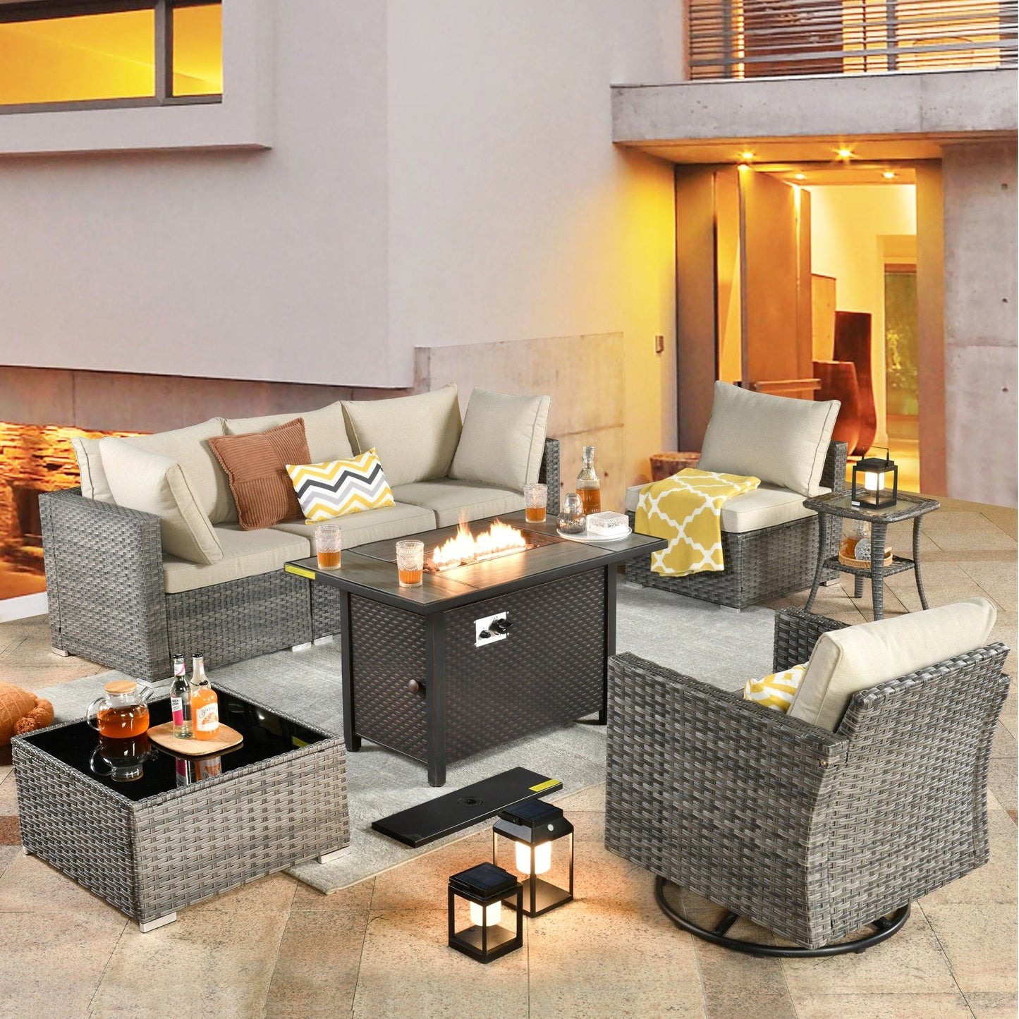 Ensemble de 8 chaises pivotantes en osier pour patio extérieur XIZZI avec table et foyer