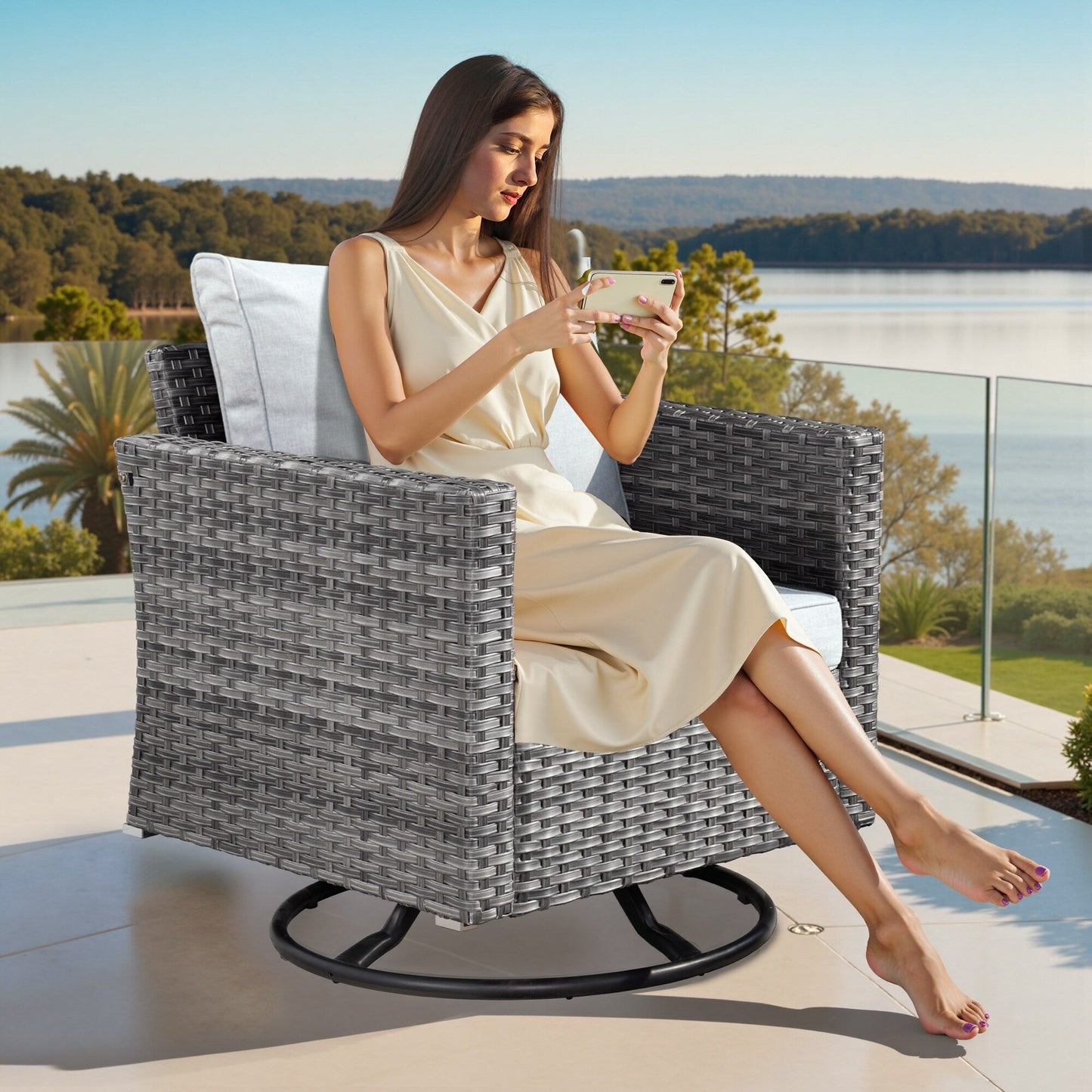 Ensemble de 8 chaises pivotantes en osier pour patio extérieur XIZZI avec table et foyer