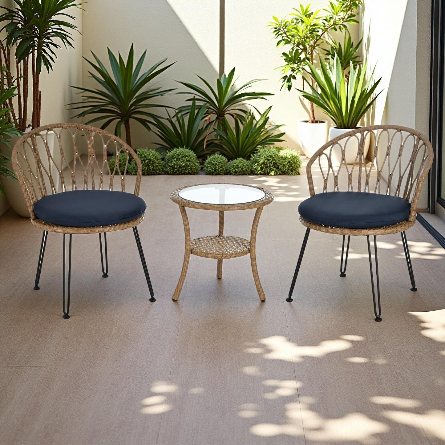Ensemble de 3 chaises de jardin en rotin pour loisirs et conversation, avec 2 chaises et une table basse en verre