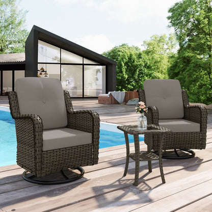 Ensemble de 3 chaises pivotantes à bascule rembourrées en rotin pour patio avec table d'appoint