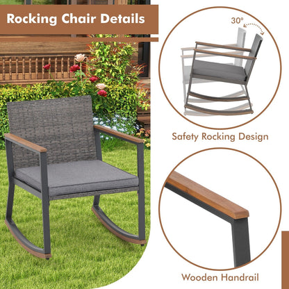 Ensemble de 3 chaises à bascule pour patio, bistro, balcon, conversation, avec table basse et coussins