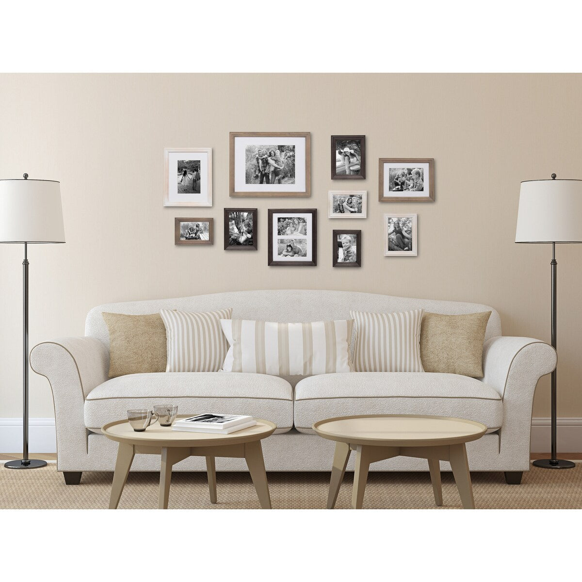 Ensemble de 10 cadres photo muraux en bois Kate et Laurel Bordeaux