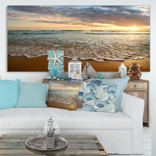 Coucher de soleil nuageux et lumineux sur une mer calme - Toile d'art contemporain sur paysage marin
