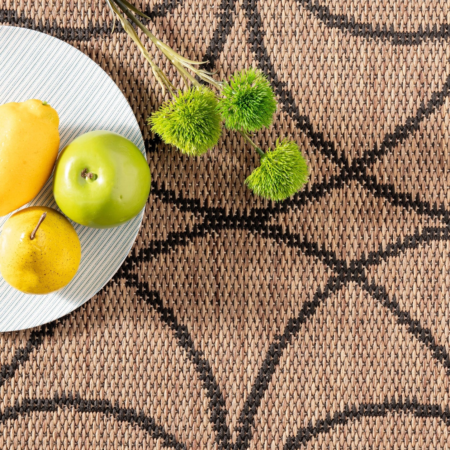 Tapis d'intérieur/extérieur traditionnel Nuloom Kathleen