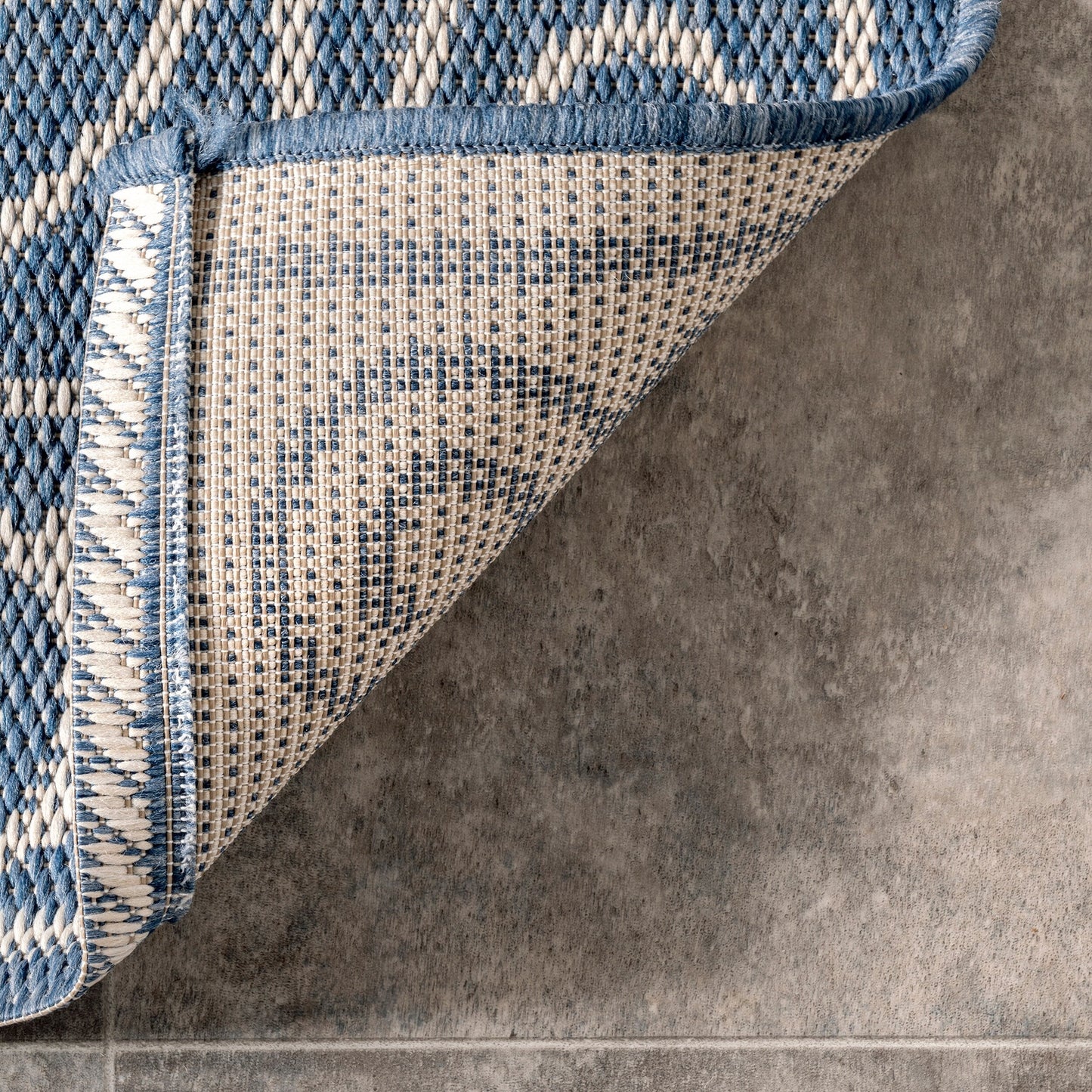 Tapis d'intérieur/extérieur traditionnel Nuloom Kathleen