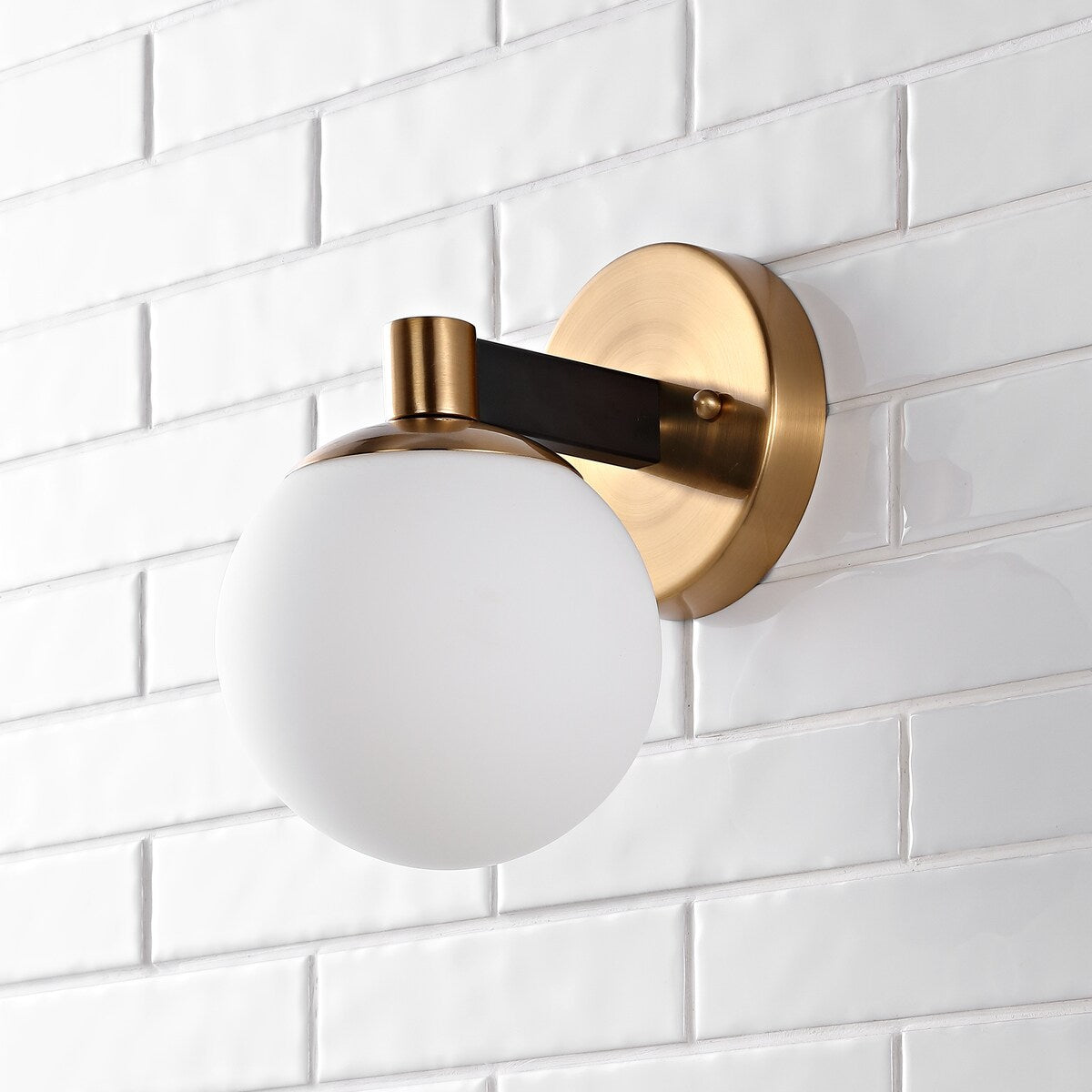 Cecil Globe - Meuble-lavabo moderne et contemporain à LED en métal et verre dépoli, par JONATHAN Y