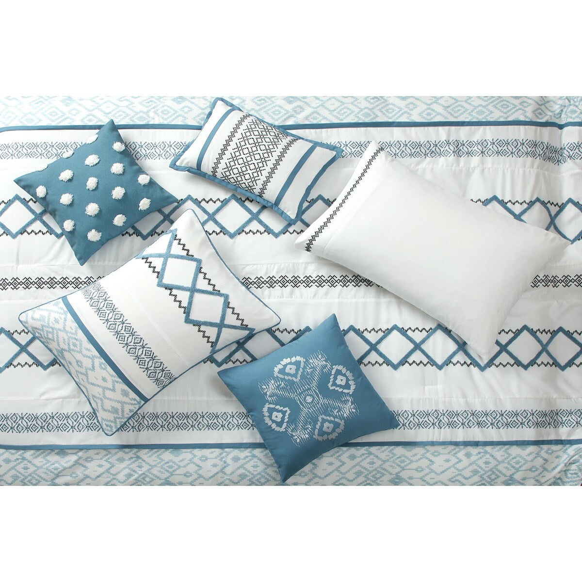 Parure de lit brodée bohème Nanshing Trina 15 pièces