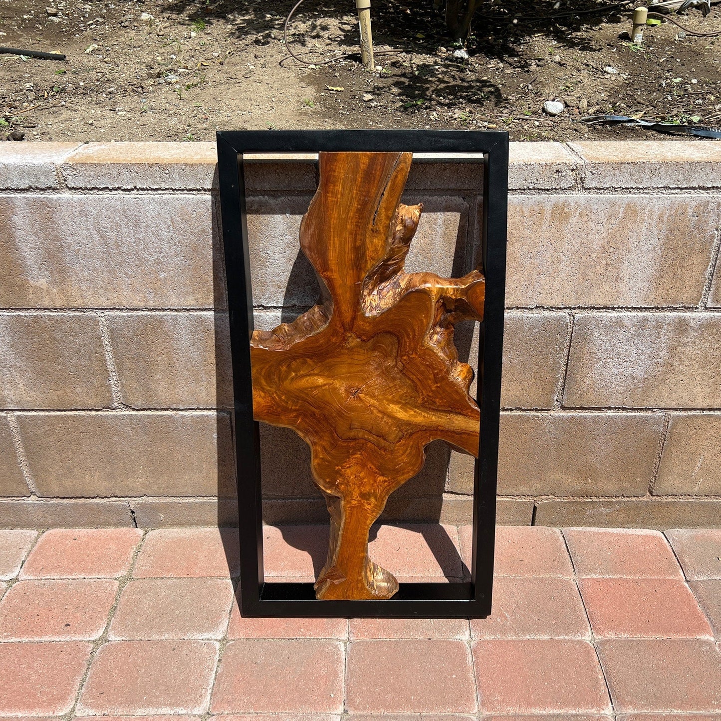 Décoration murale en teck Greenage, sculpture murale abstraite à bords vivants