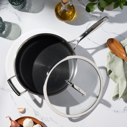 Sauteuse Henckels Paradigm 4 pintes en acier inoxydable avec couvercle et poignée auxiliaire