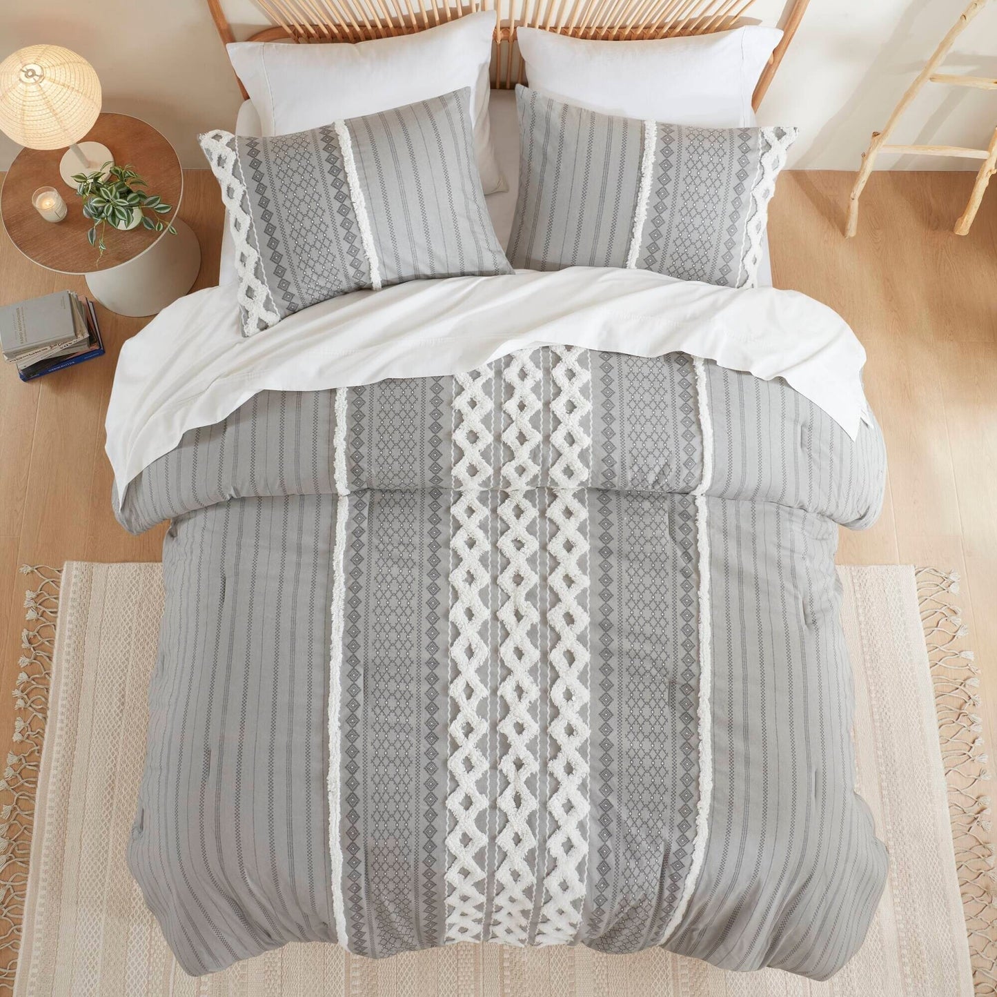 Parure de lit Imani en coton imprimé avec chenille INK+IVY