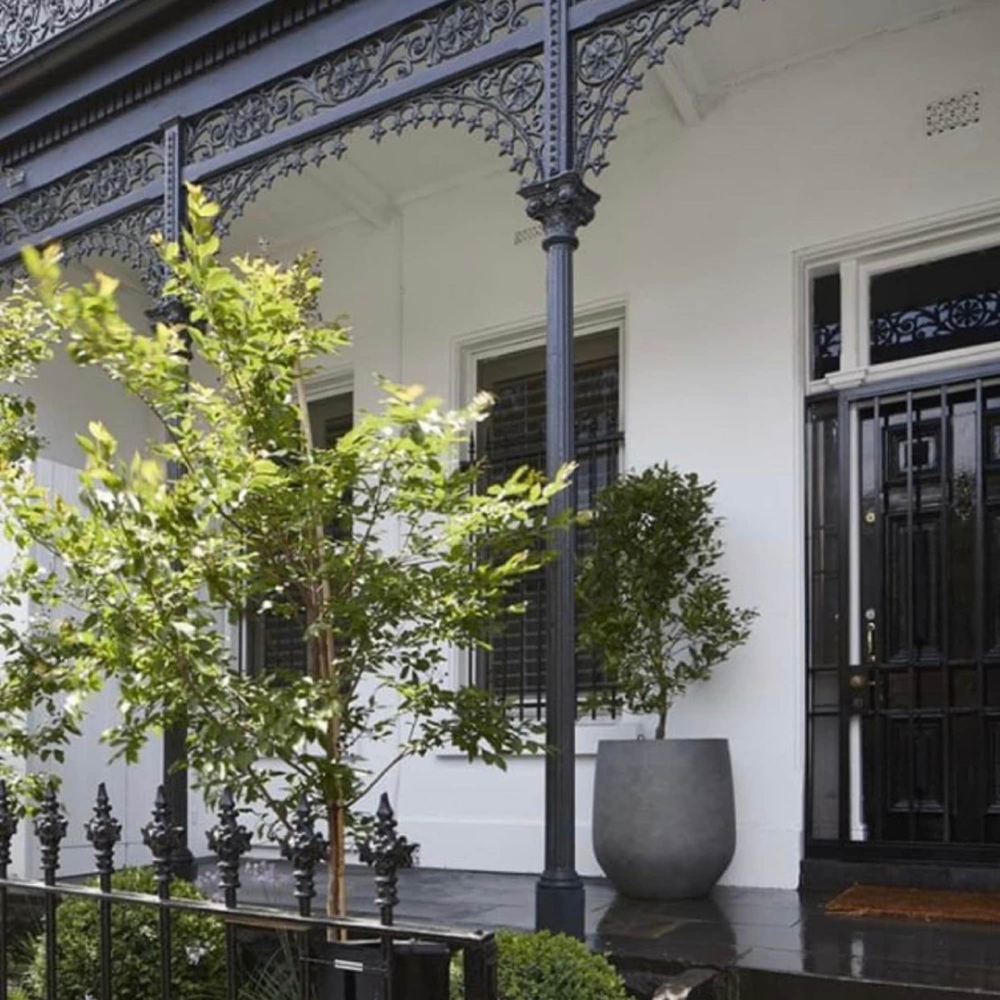 Jardinière conique en fibre de pierre DreamPatio La Mirada (1 pièce) pour intérieur/extérieur