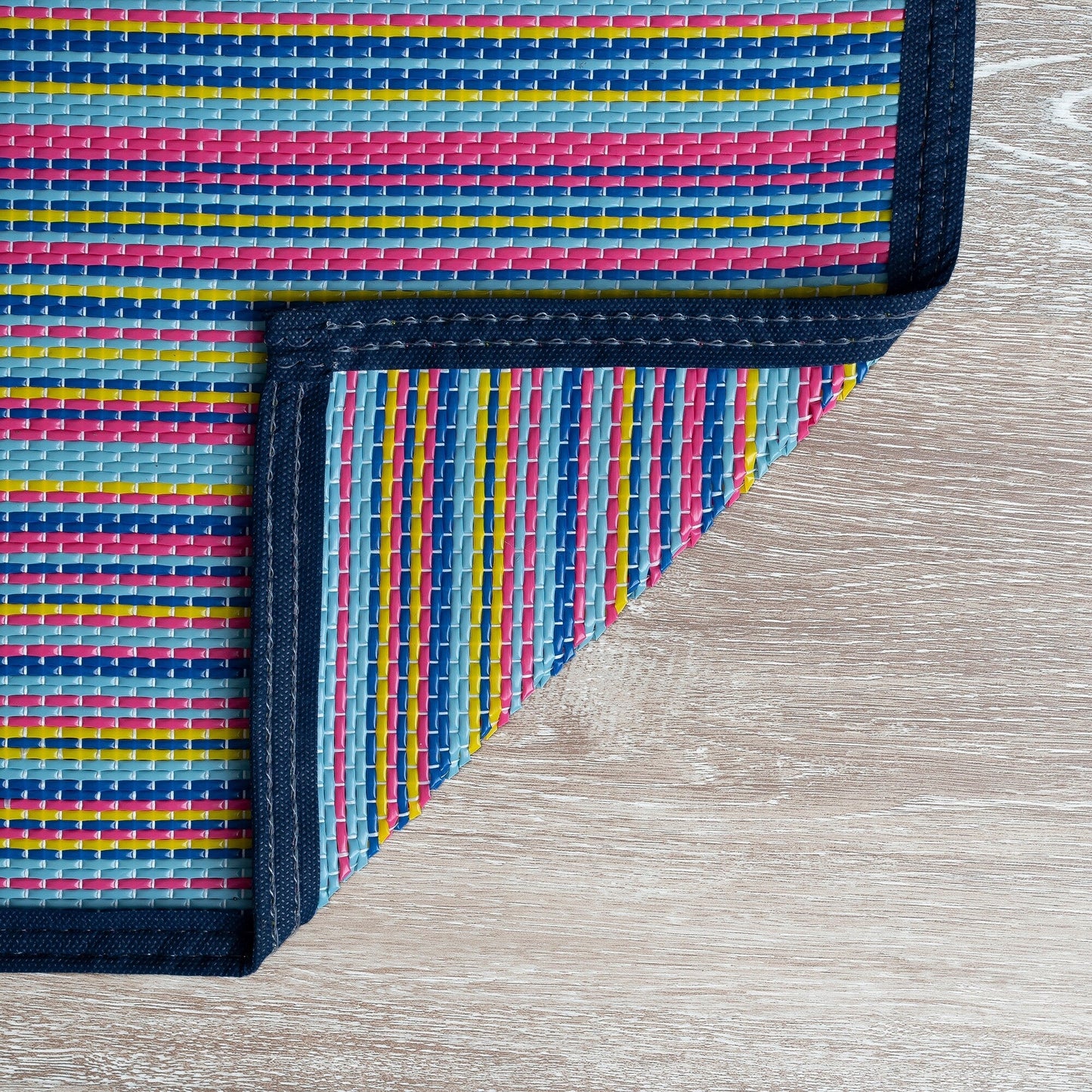 Tapis d'intérieur/extérieur à rayures de plage Lalune