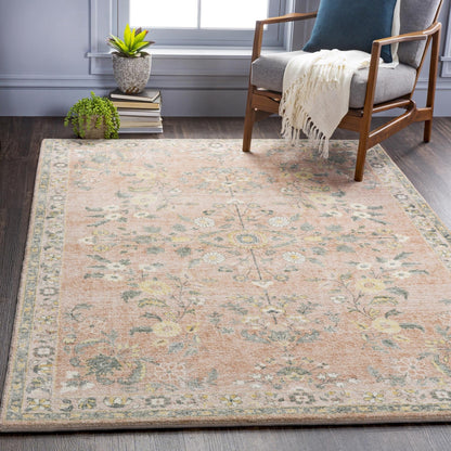 Tapis Livabliss Erin revisité, style traditionnel floral et botanique