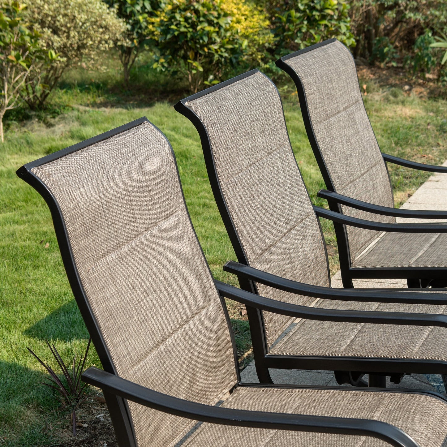 Ensemble de salle à manger de patio 8 pièces MAISON ARTS avec parasol de 13 pieds