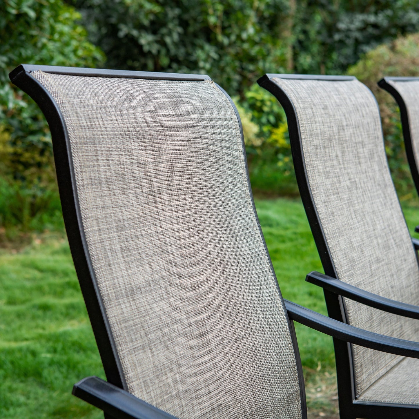 Ensemble de salle à manger de patio 8 pièces MAISON ARTS avec parasol de 13 pieds