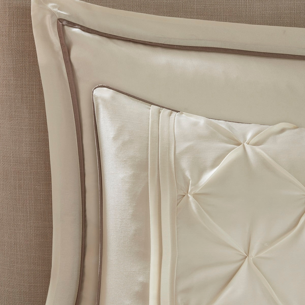 Ensemble de 24 pièces Madison Park Essentials Loretta avec rideaux et draps