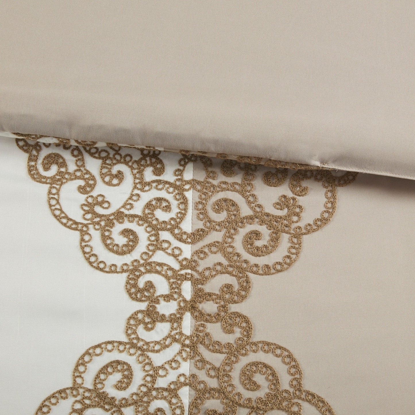 Parure de lit Madison Park Vera en microfibre brodée 8 pièces