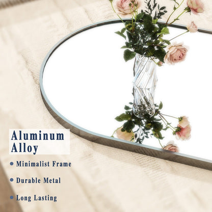 Miroir mural en forme d'arche en métal sur toute la longueur