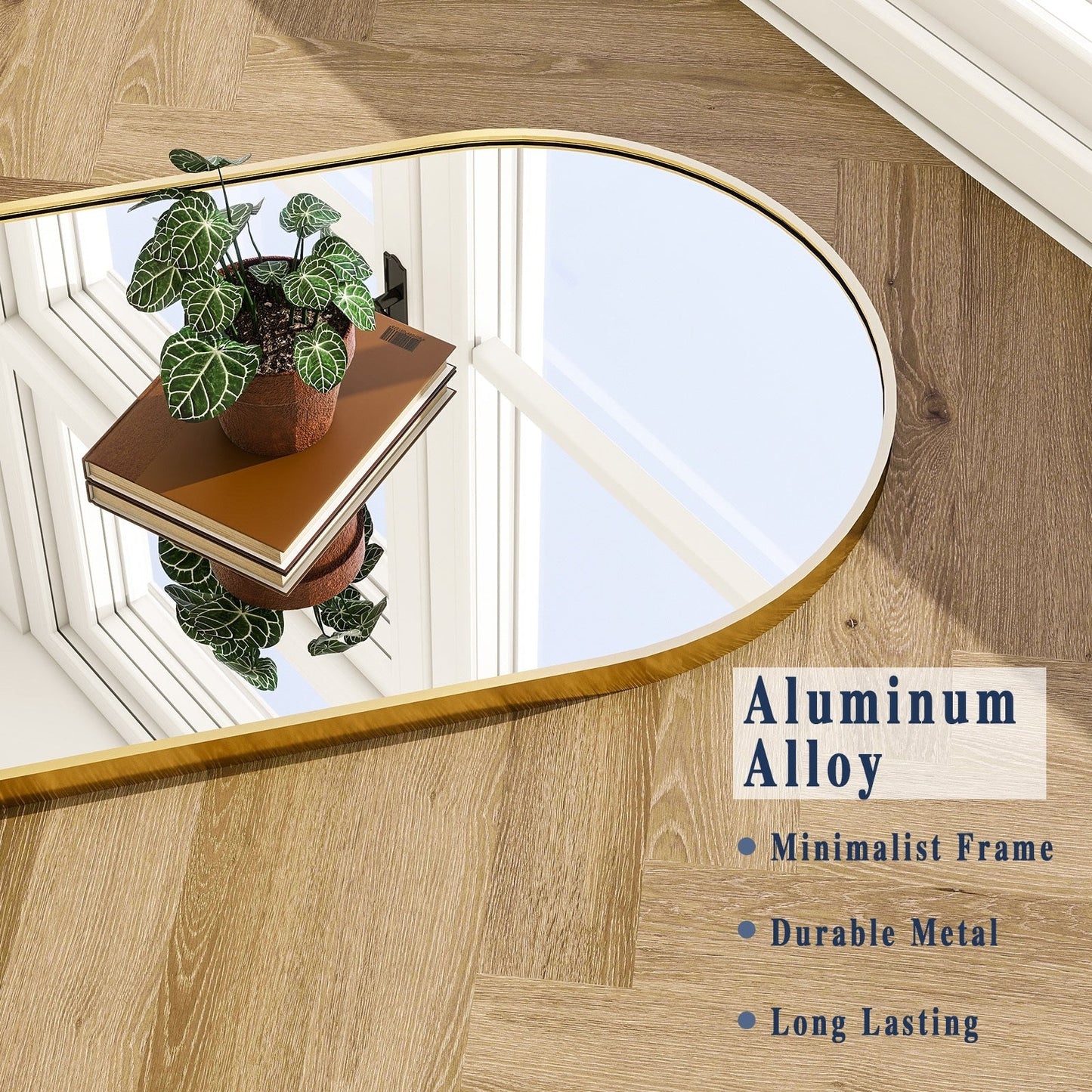 Miroir mural en forme d'arche en métal sur toute la longueur