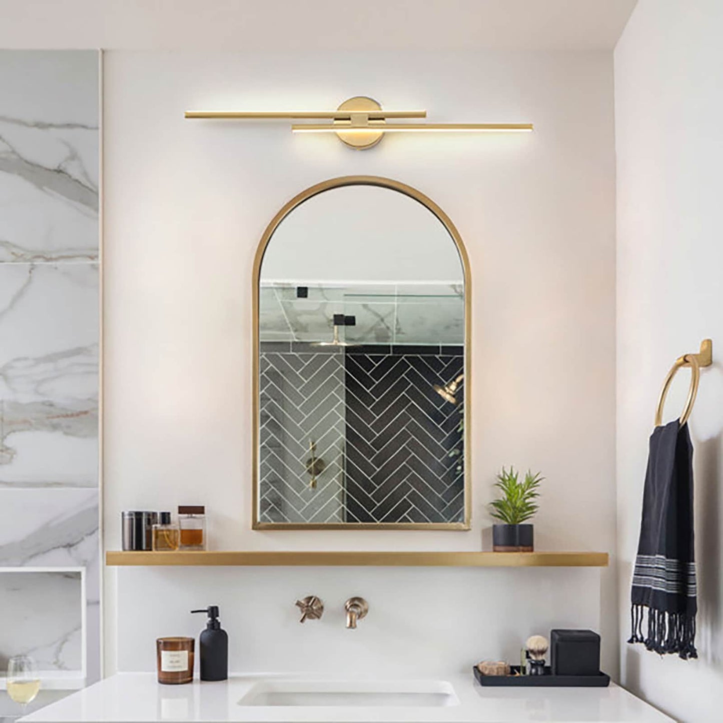 Applique murale linéaire minimaliste en métal à 2 ampoules à LED et intensité variable