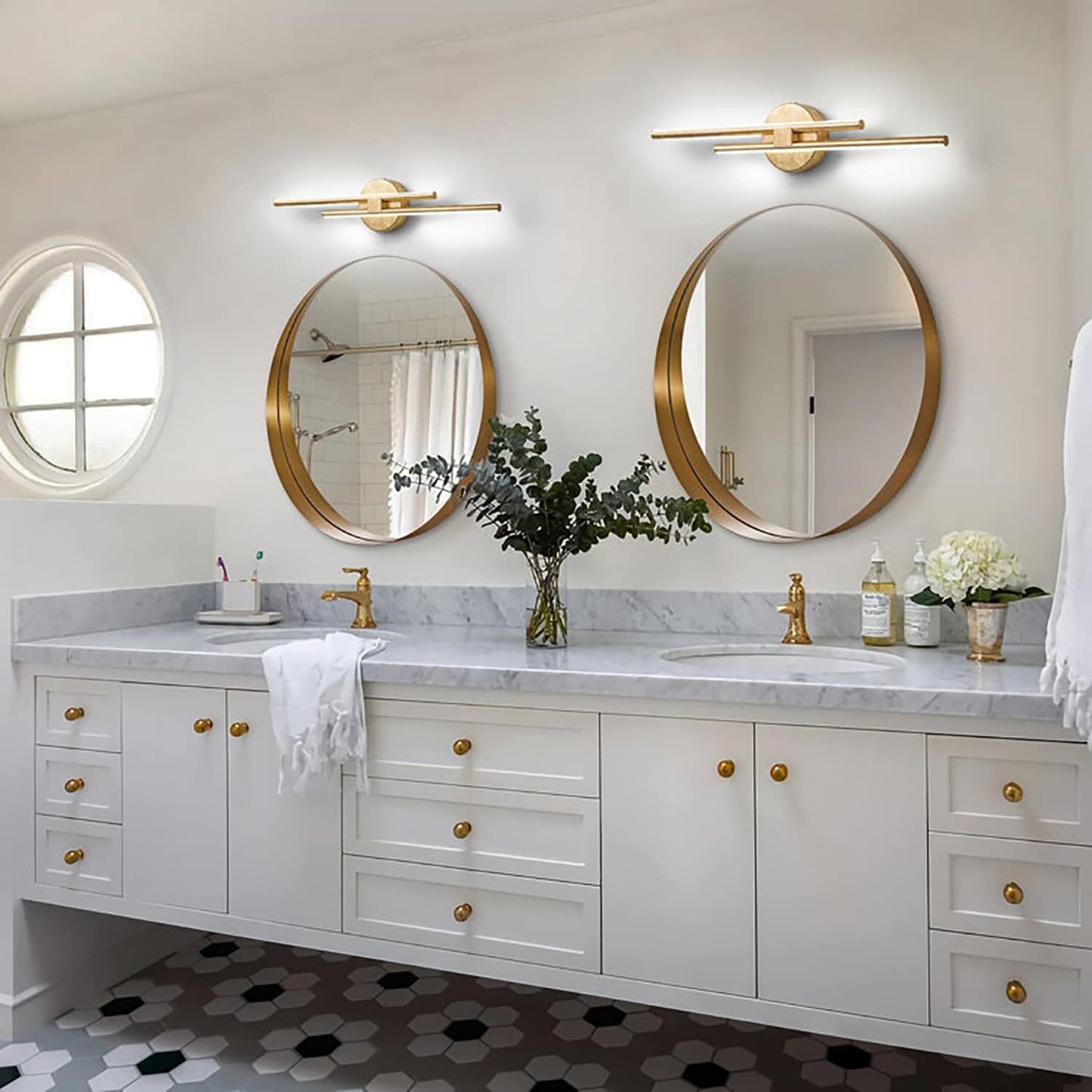 Applique murale linéaire minimaliste en métal à 2 ampoules à LED et intensité variable