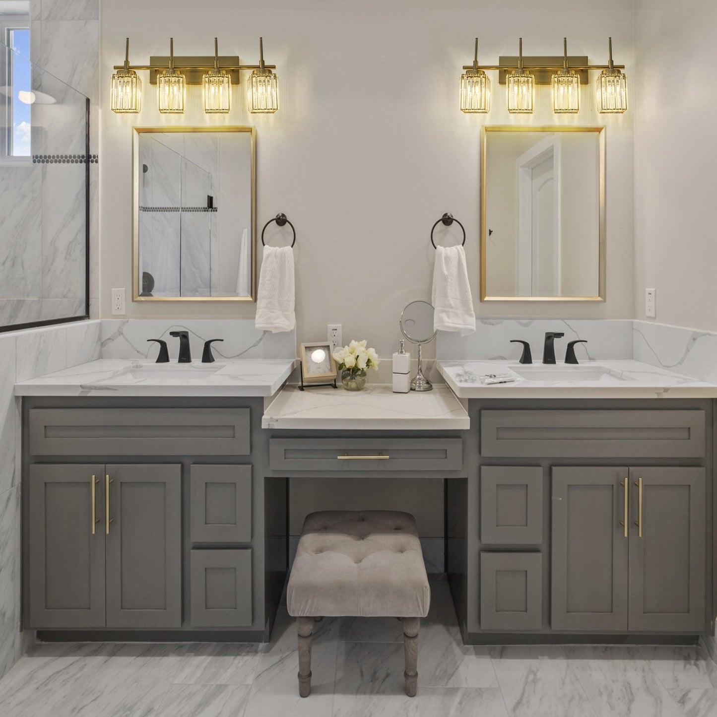 Applique murale moderne dorée à intensité variable, style cylindre glamour pour salle de bain, en cristal, pour vanité