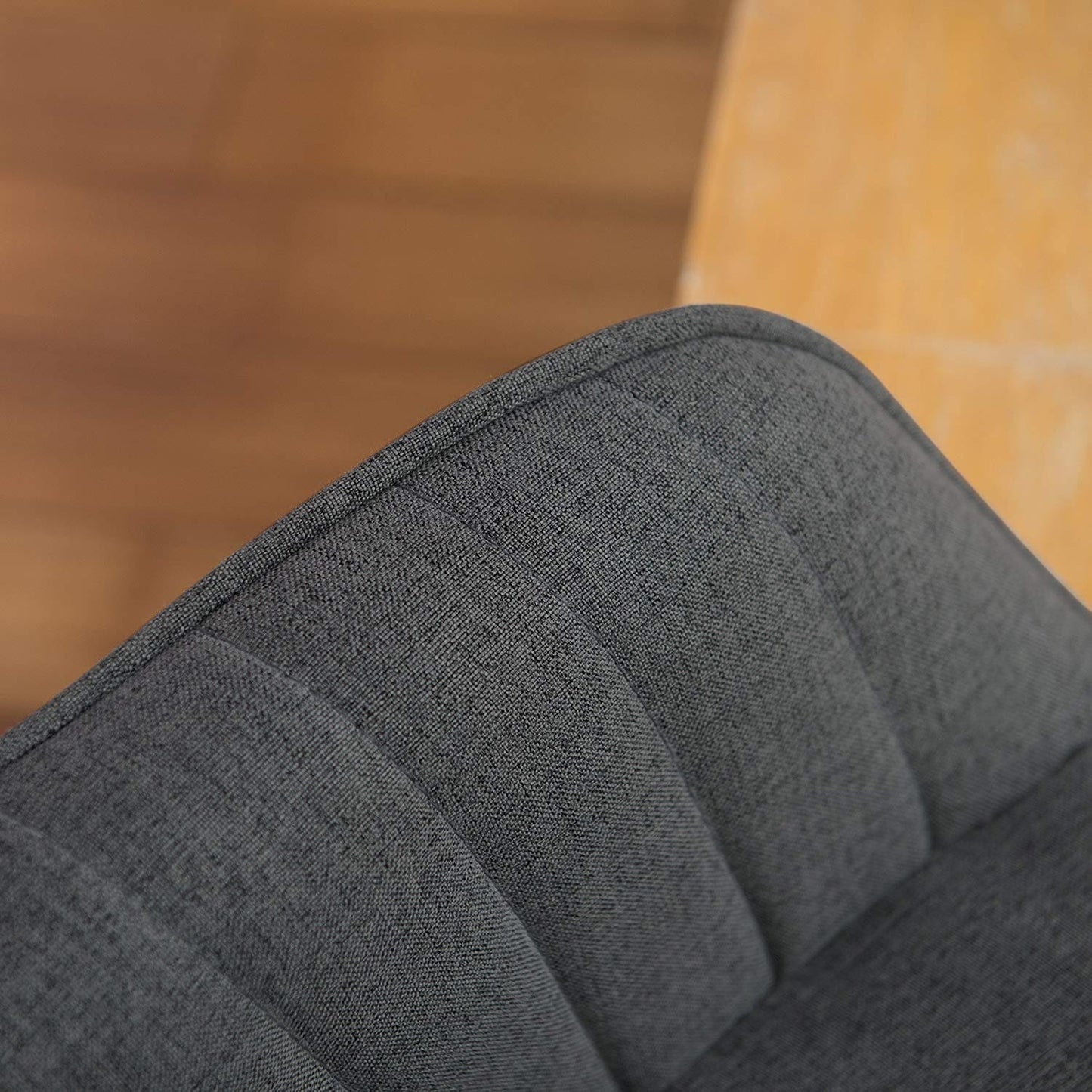 Fauteuil d'appoint pivotant Art Leon moderne avec pieds en bois