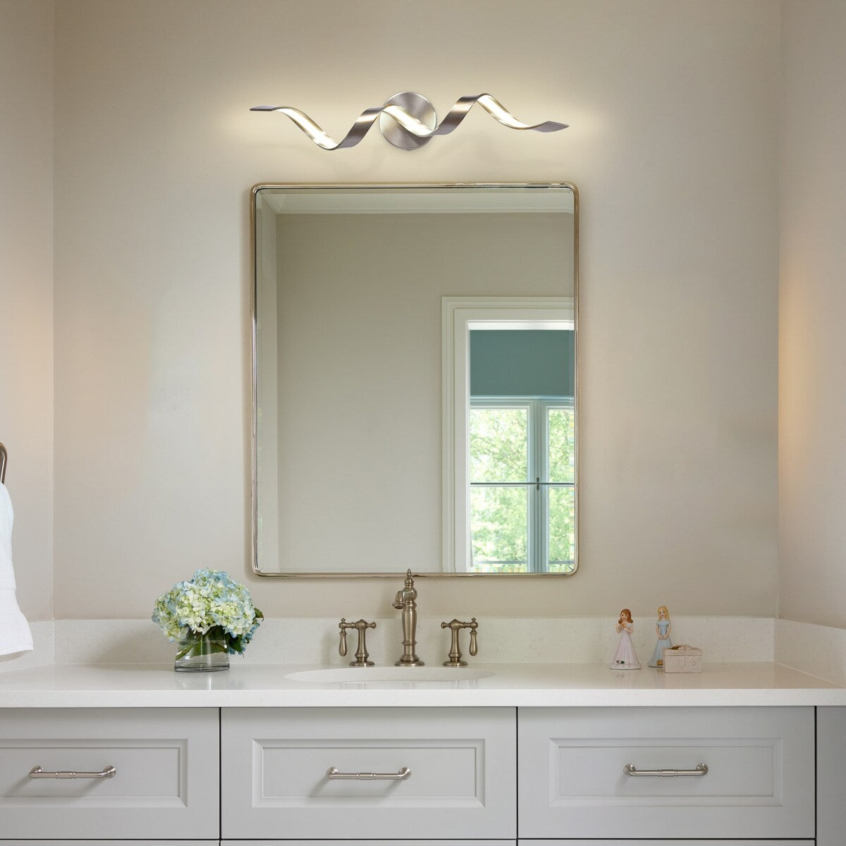 Applique murale à LED pour salle de bain, design spirale moderne, intensité variable