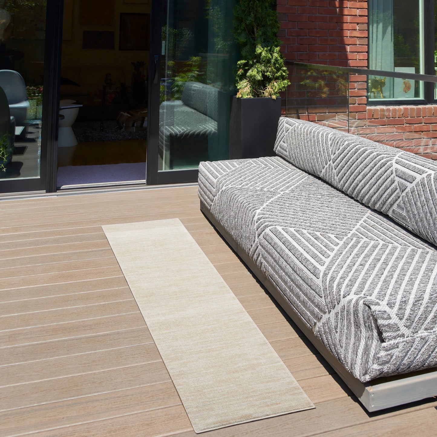 Tapis d'intérieur/extérieur contemporain uni Nourison Essentials