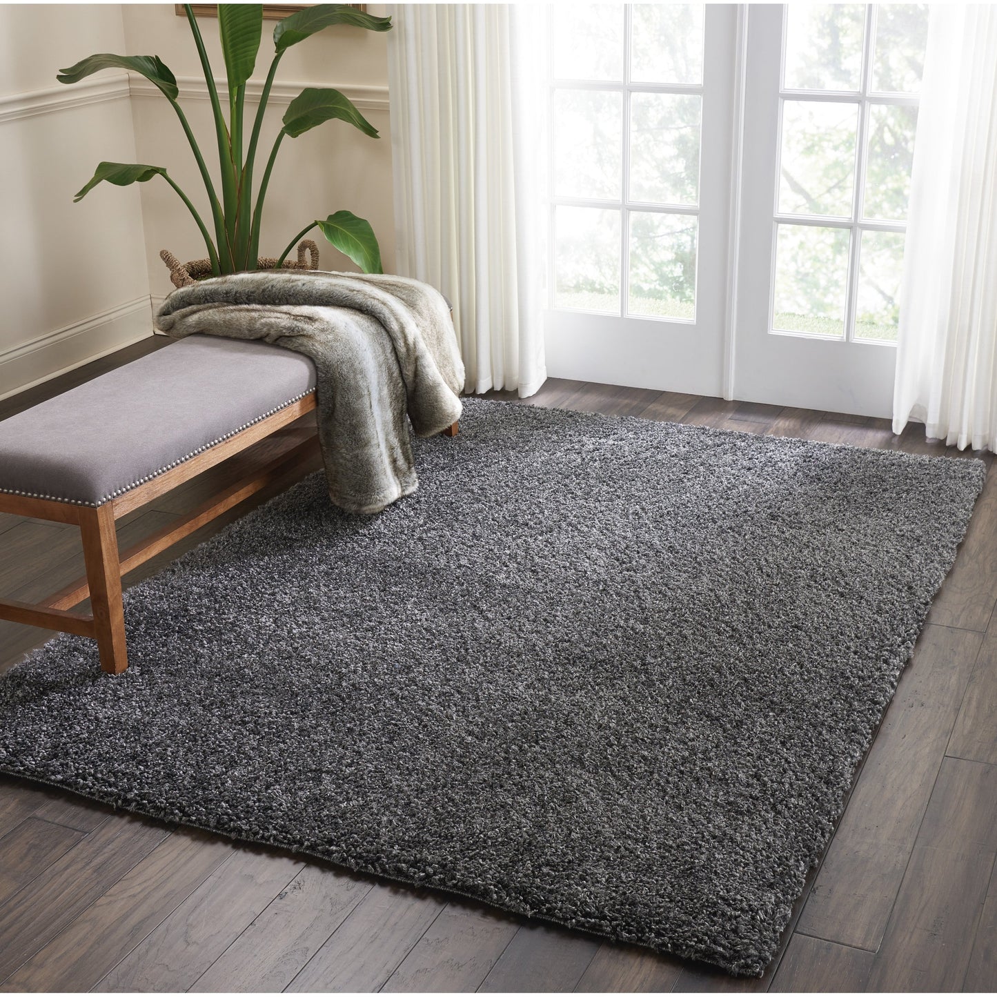 Tapis Nourison Malibu Shag moderne en peluche unie