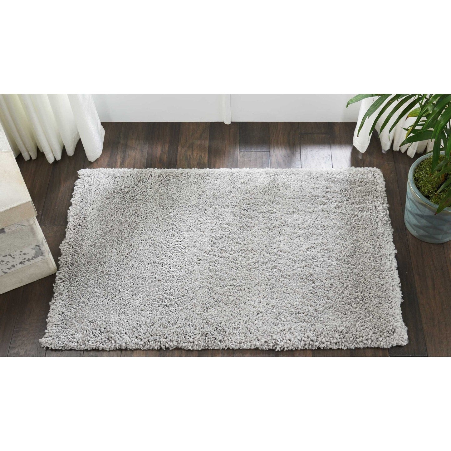 Tapis Nourison Malibu Shag moderne en peluche unie