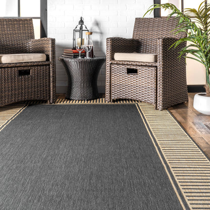 Tapis d'intérieur/extérieur Nuloom Leah Classic à bordures