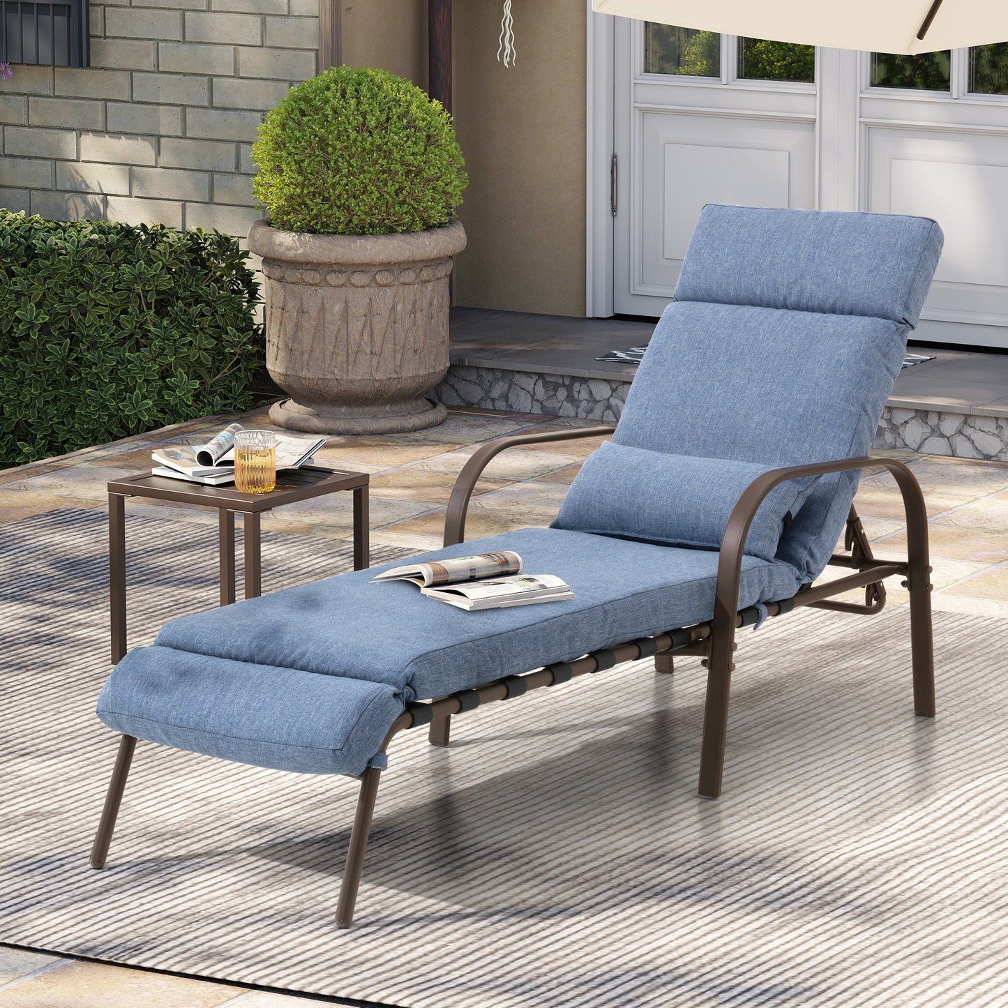 Chaise longue d'extérieur réglable avec coussin pour patio, plage, piscine