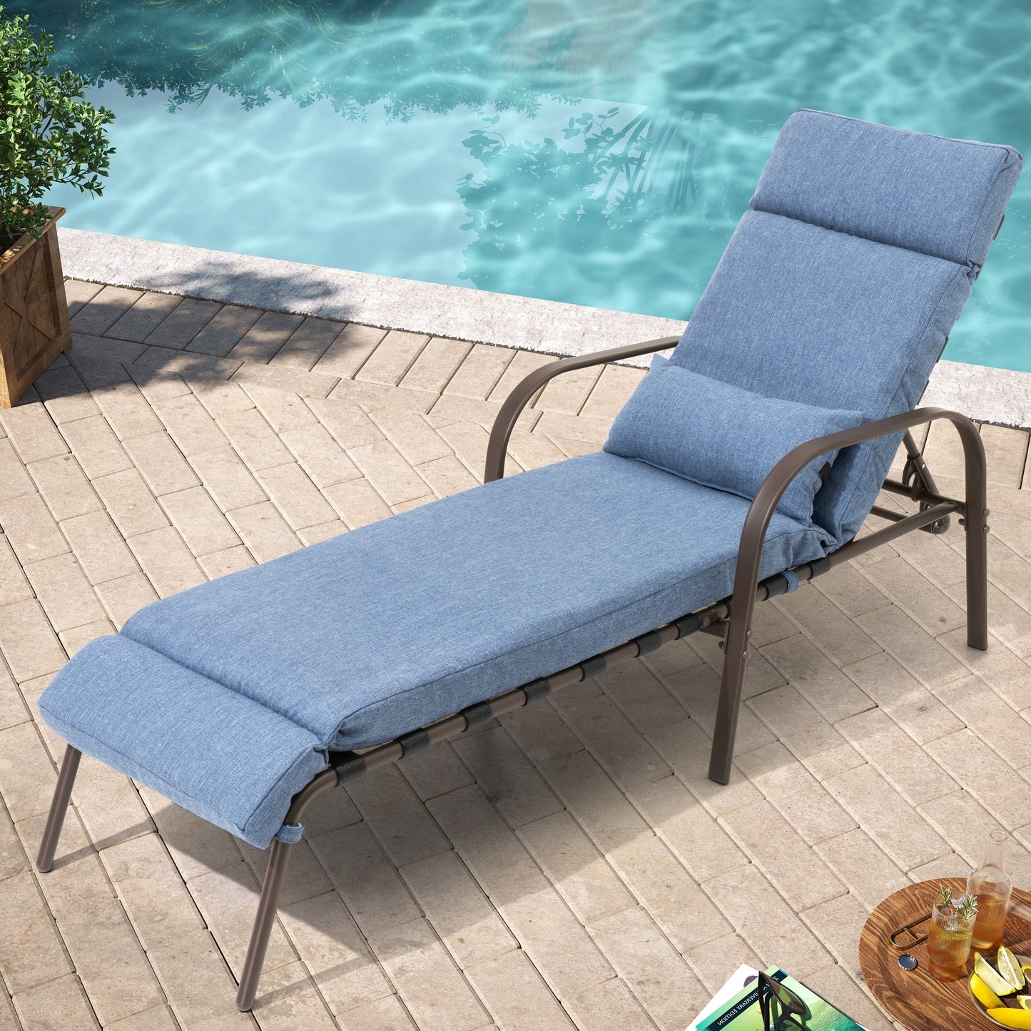 Chaise longue d'extérieur réglable avec coussin pour patio, plage, piscine