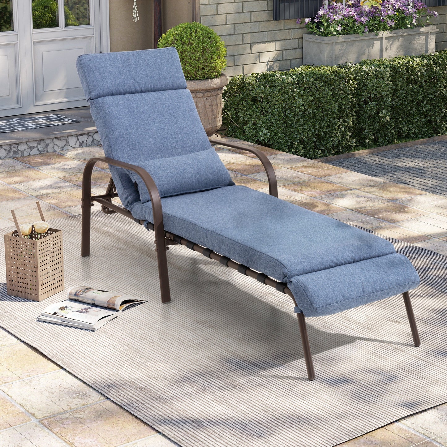 Chaise longue d'extérieur réglable avec coussin pour patio, plage, piscine