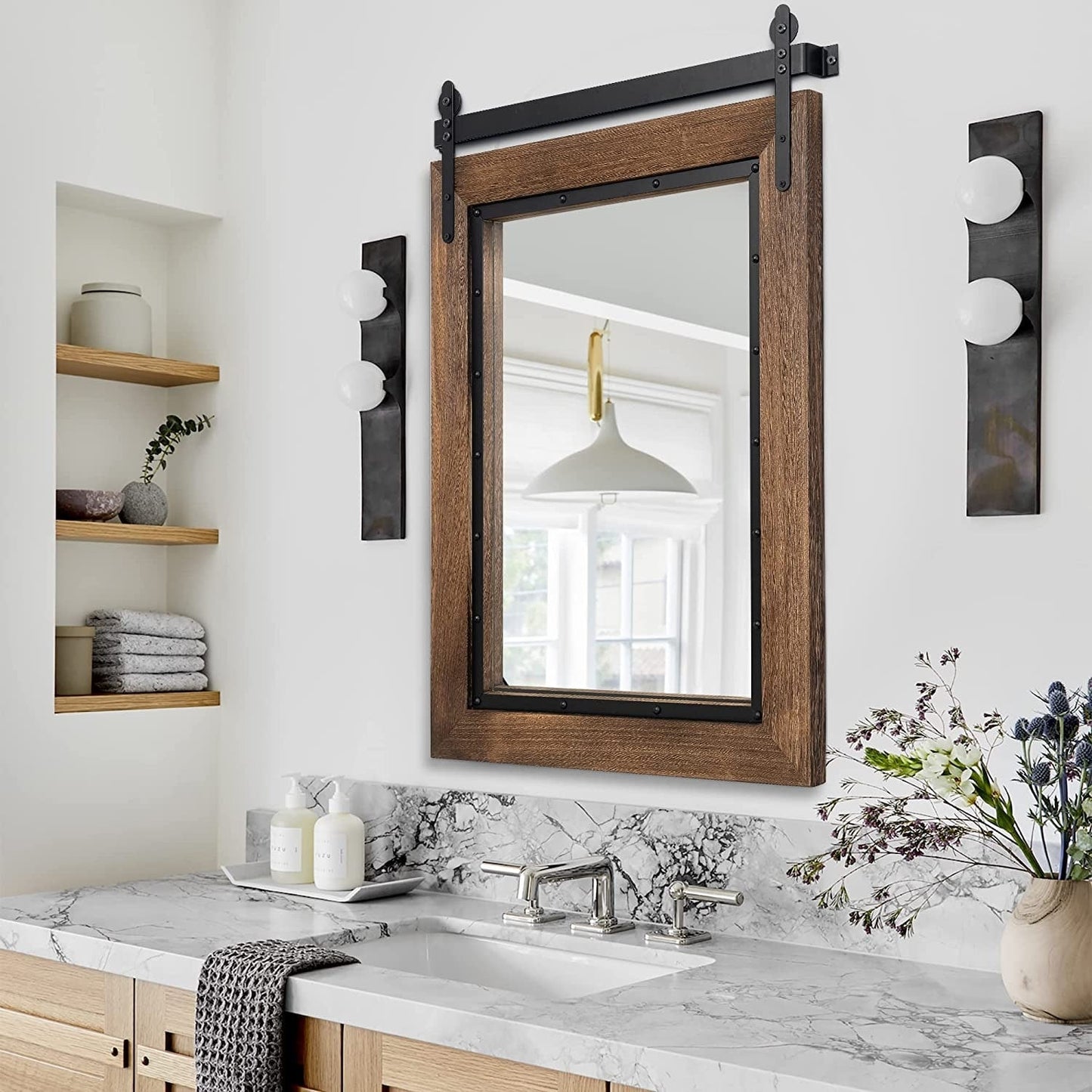 Miroir mural de salle de bain en bois naturel de style grange de ferme