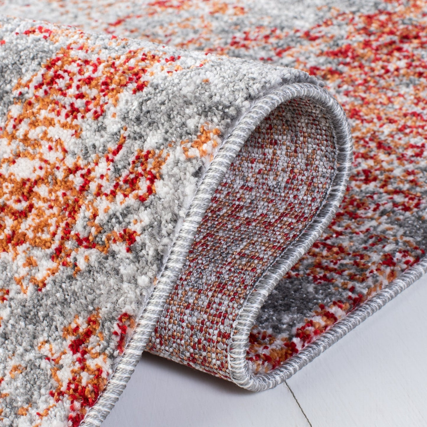 Tapis abstrait moderne SAFAVIEH Aston Shahide