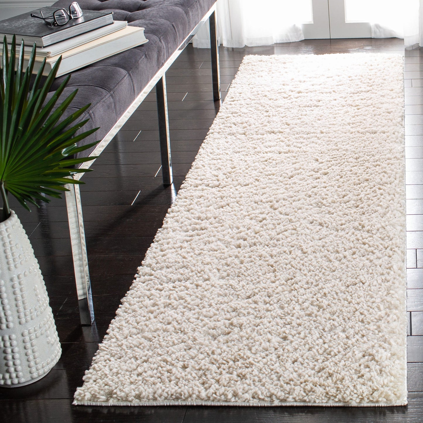 Tapis SAFAVIEH August Wilhelma Shag uni de 3 cm d'épaisseur