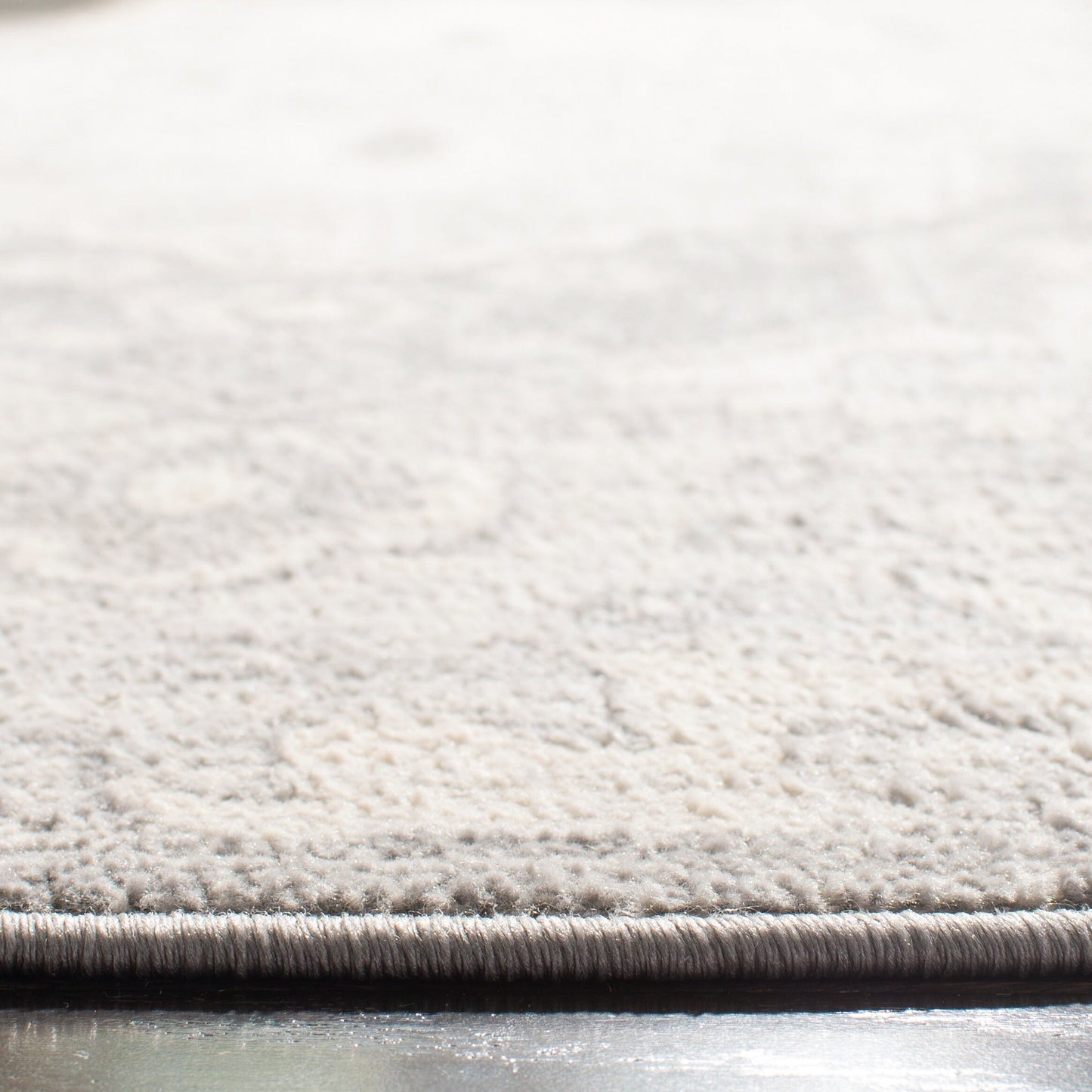 Tapis oriental traditionnel SAFAVIEH Brentwood Sira