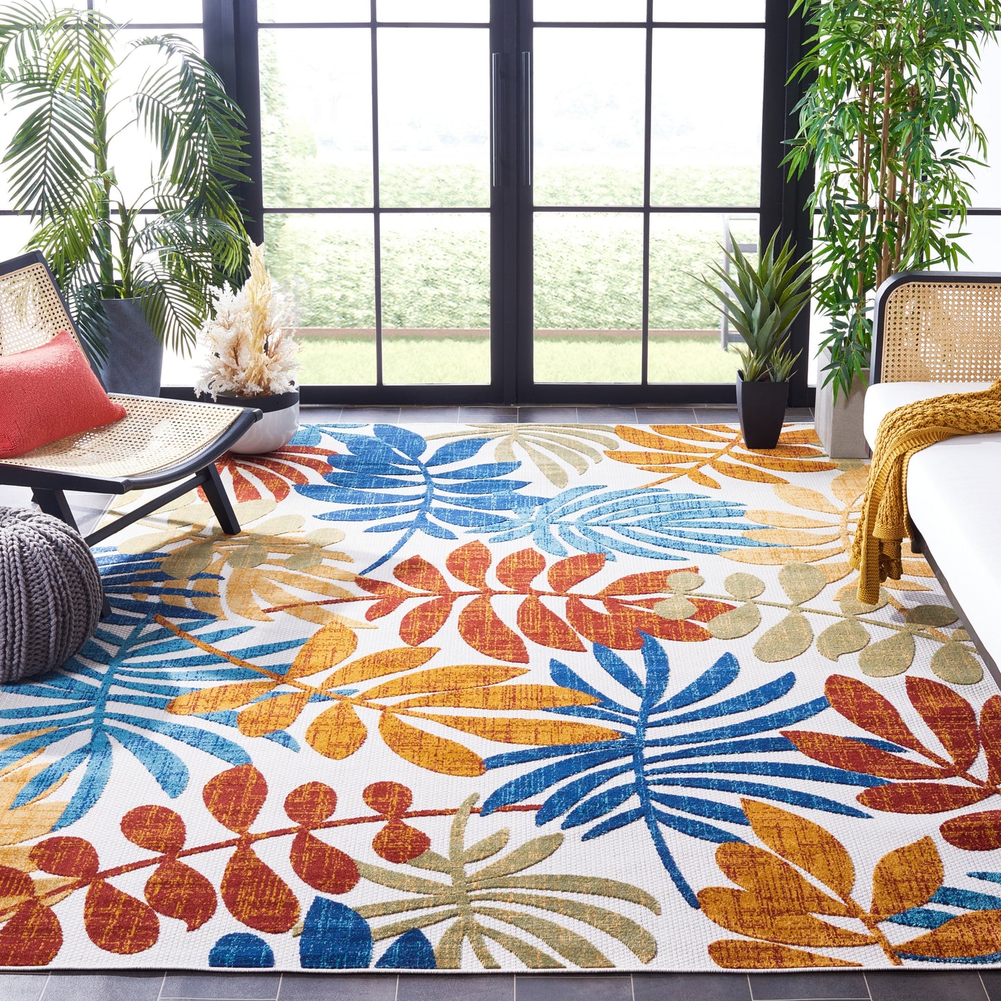 Tapis de patio imperméable à motif floral SAFAVIEH Cabana Neera pour intérieur/extérieur
