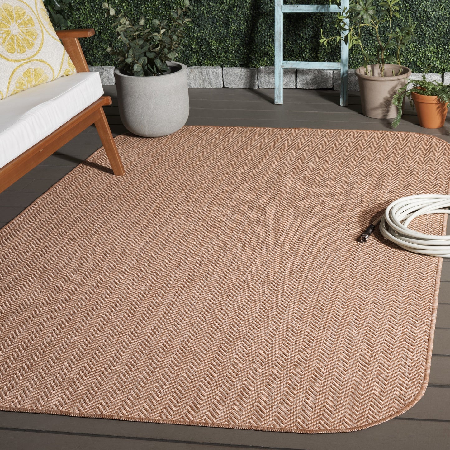 Tapis de jardin imperméable SAFAVIEH Courtyard Ilmur pour intérieur/extérieur