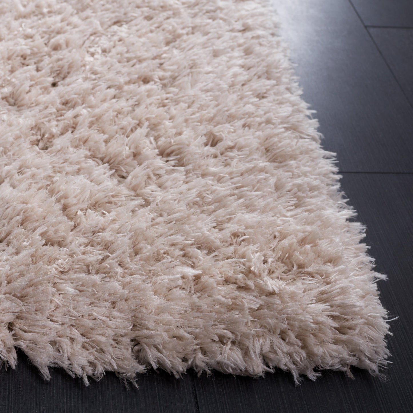 Tapis SAFAVIEH Flokati Shag Wynne de 7 cm d'épaisseur