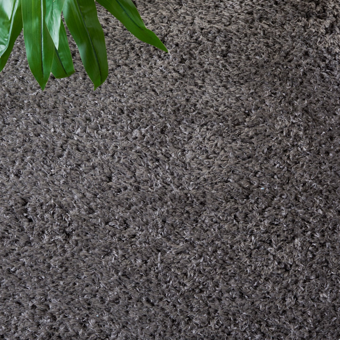 Tapis SAFAVIEH Flokati Shag Wynne de 7 cm d'épaisseur