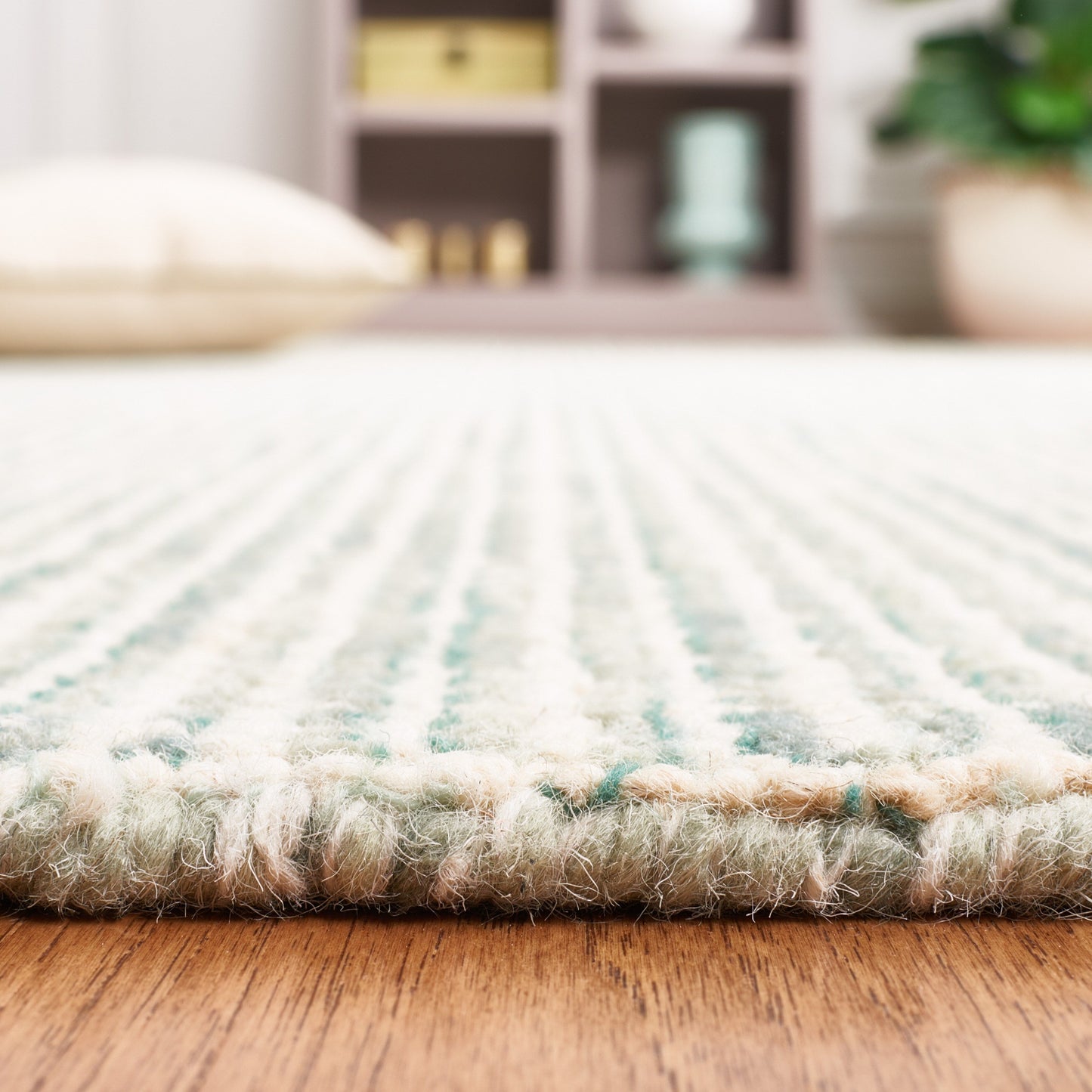 Tapis moderne en laine abstrait Katija fait main SAFAVIEH