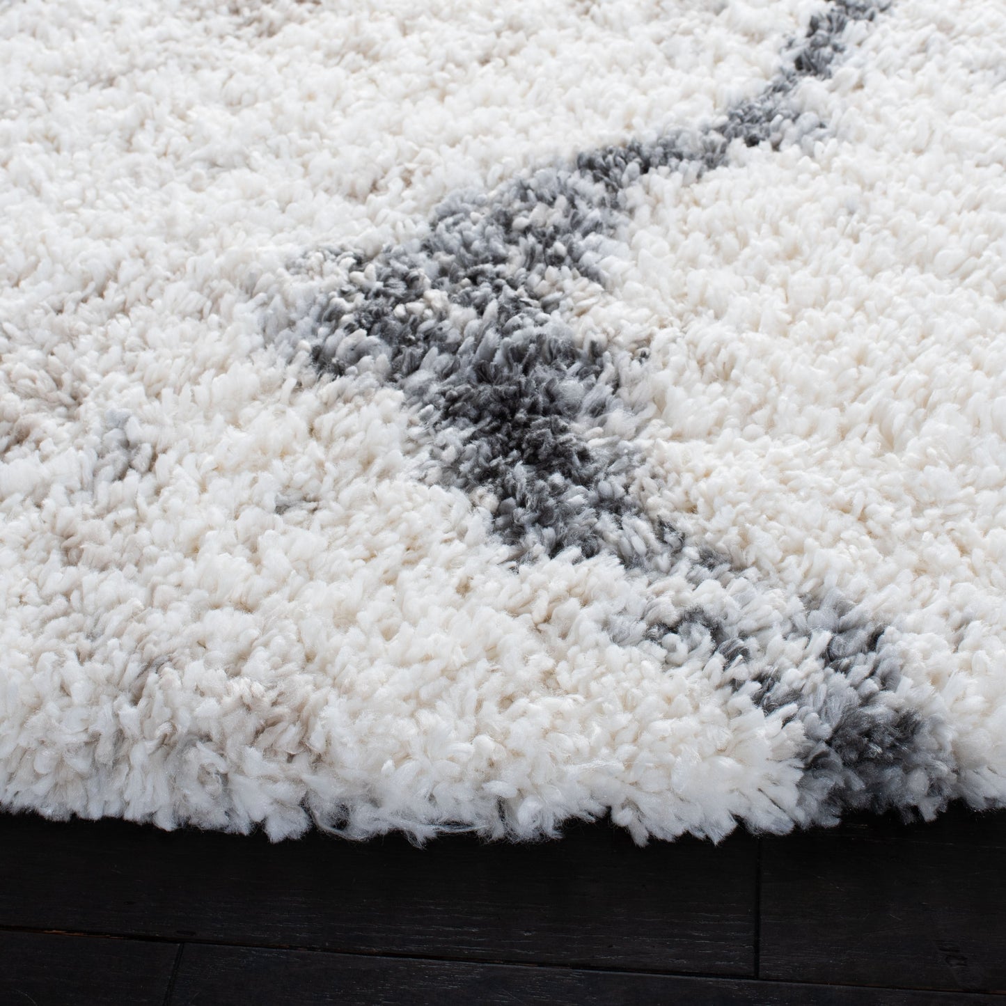 SAFAVIEH, Fontana Shag Zviya Tapis moderne abstrait de 5,1 cm d'épaisseur