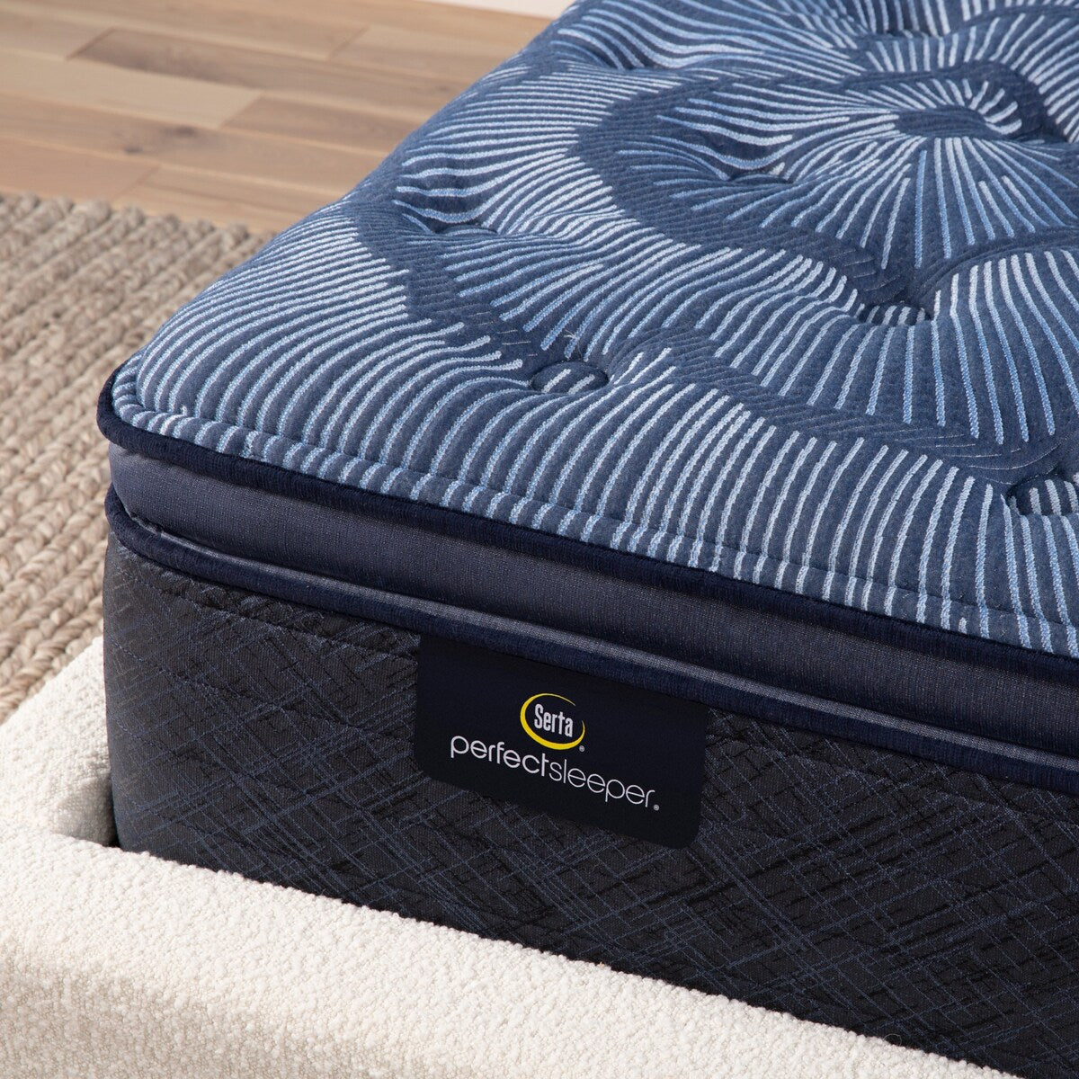 Matelas Serta Perfect Sleeper Oasis Sleep 15 moelleux avec plateau-coussin