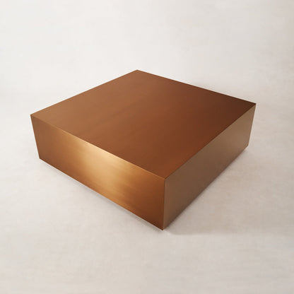 Table basse en cuivre