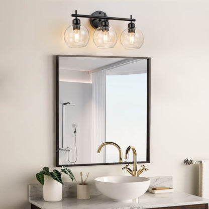 Applique de salle de bain moderne Starsky à 4 lumières et intensité variable avec abat-jour en verre globe