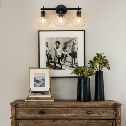 Applique de salle de bain moderne Starsky à 4 lumières et intensité variable avec abat-jour en verre globe